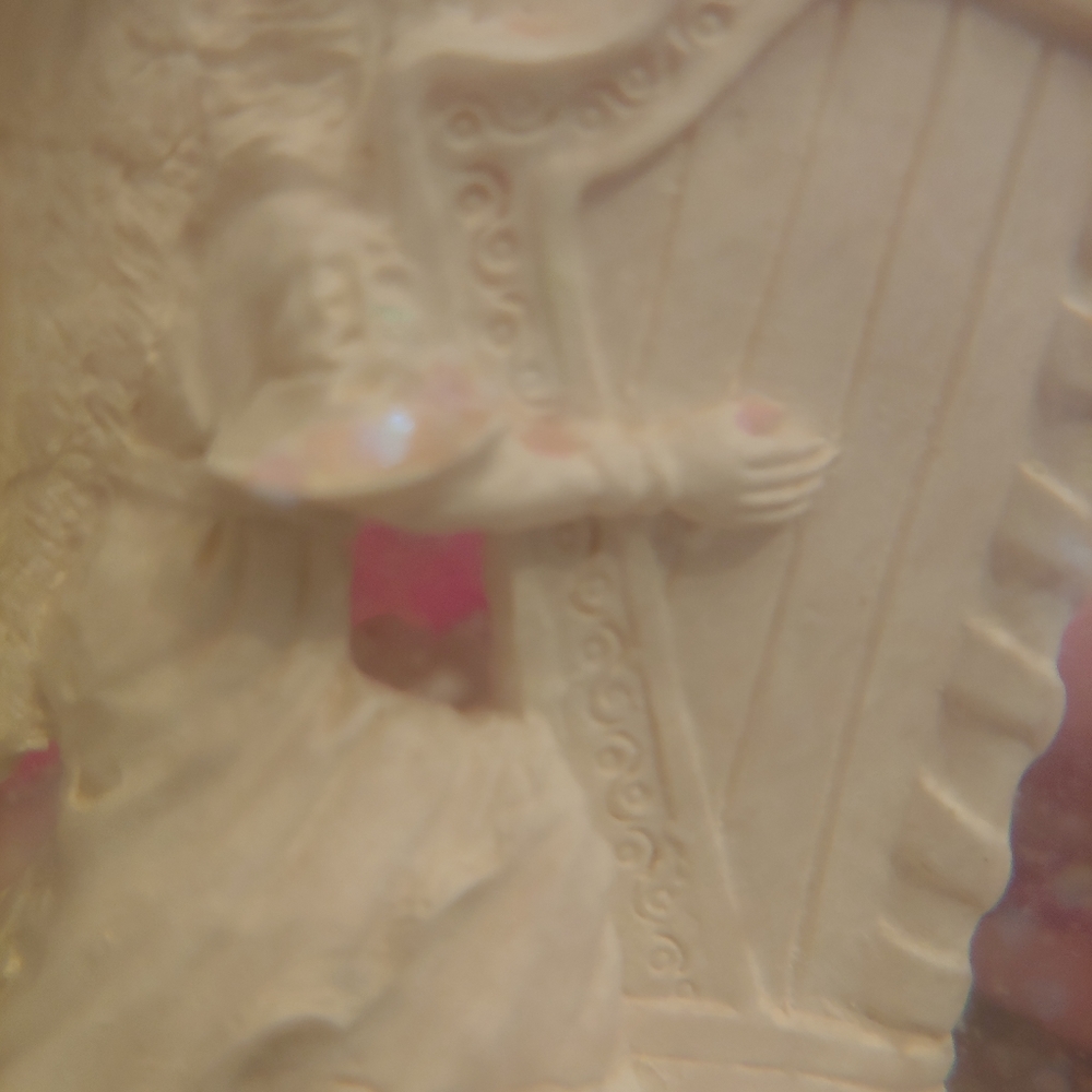 Angel water globe music box - Picture 8 of 10